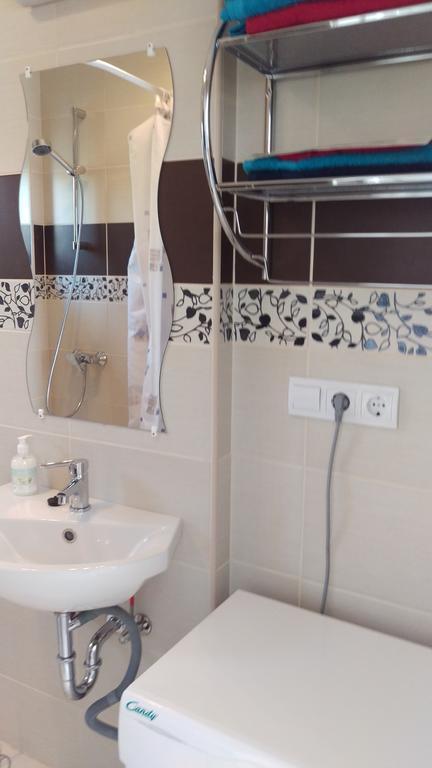 Gyoengy Apartman Keszthely Exterior foto